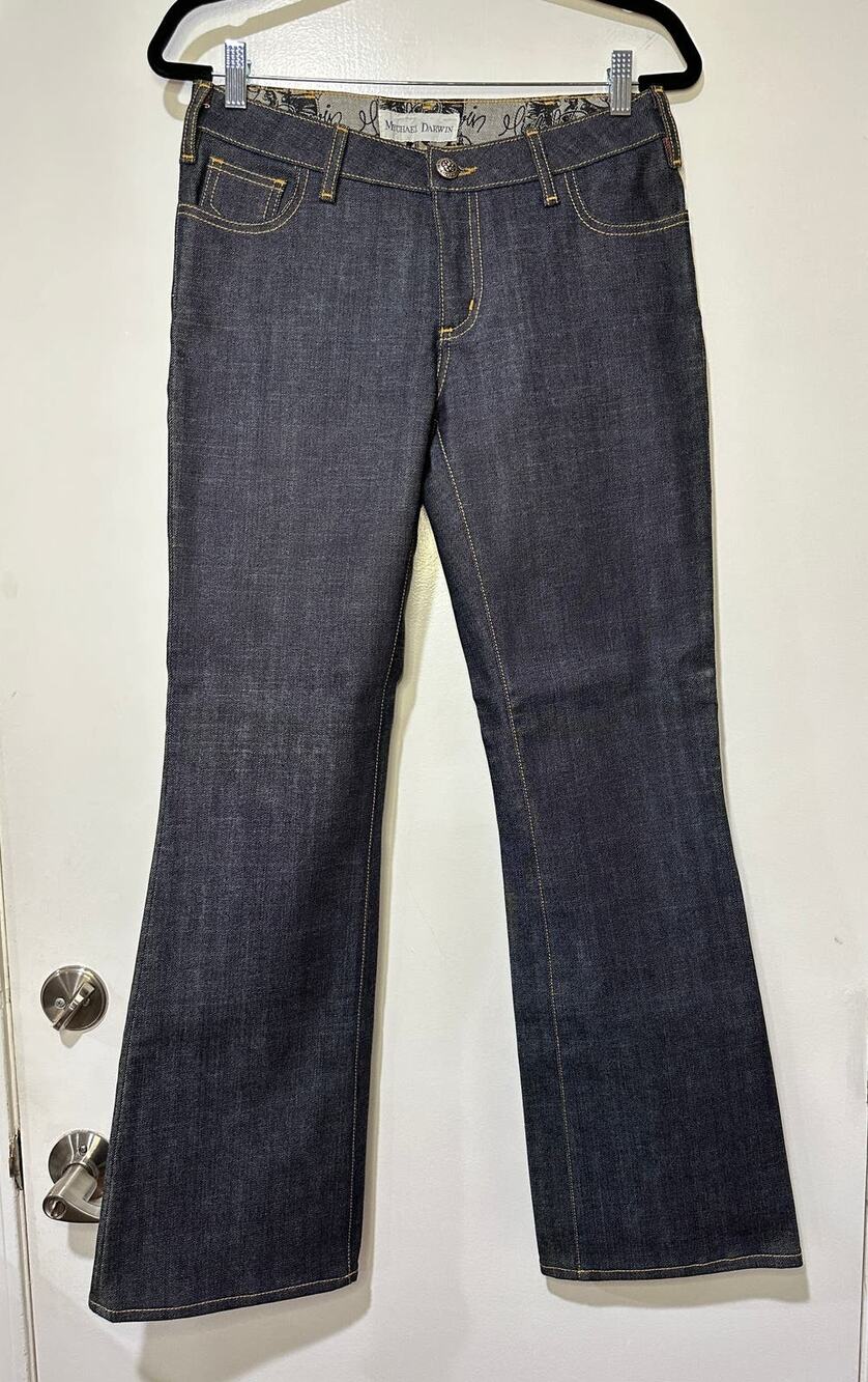 Mychael Darwin Premium Denim Custom Flared Jeans Low Rise Size 8 New w/o Tags